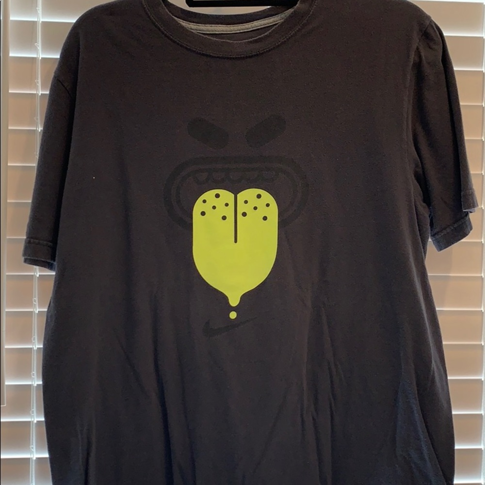 Nike T-shirt